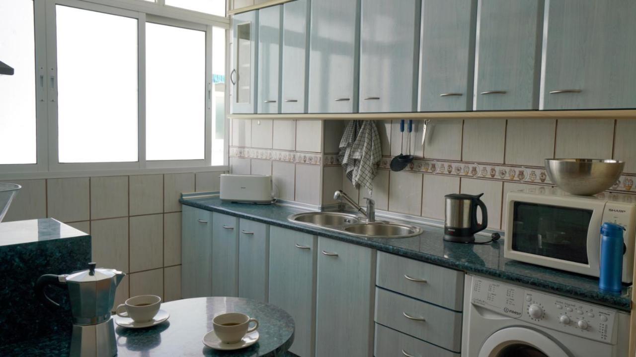 Apartamento Los Guindos Malaga Luaran gambar