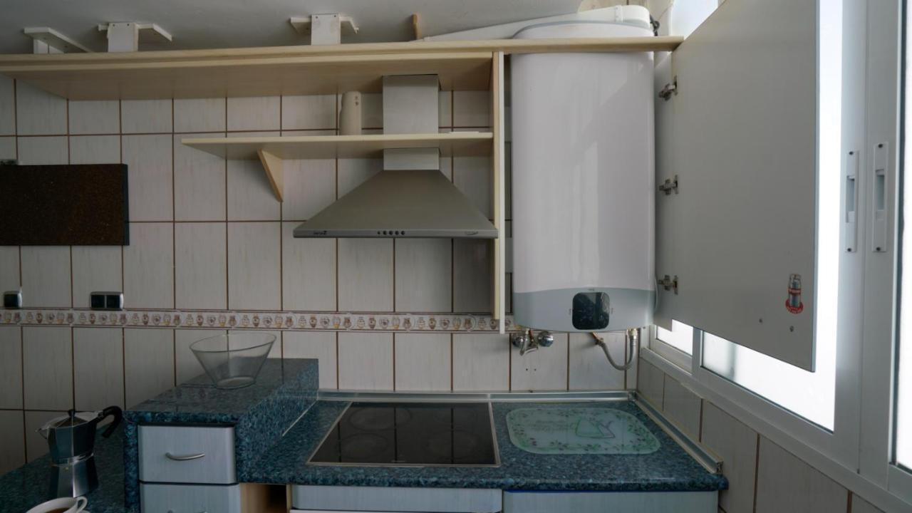Apartamento Los Guindos Malaga Luaran gambar